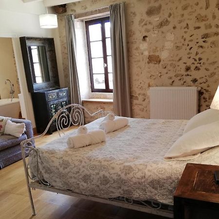 L'Escapade Bed & Breakfast Brantôme Екстериор снимка